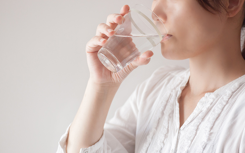 血液ドロドロ・口臭・熱中症…水分不足が招くトラブル